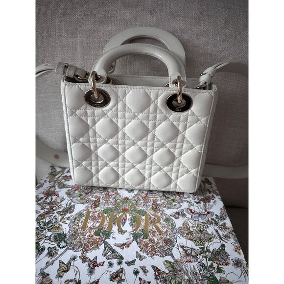 Dior Lady Dior Medium Crossbody Purse, Authentic White with Gold Hardware - Picture 5 of 10